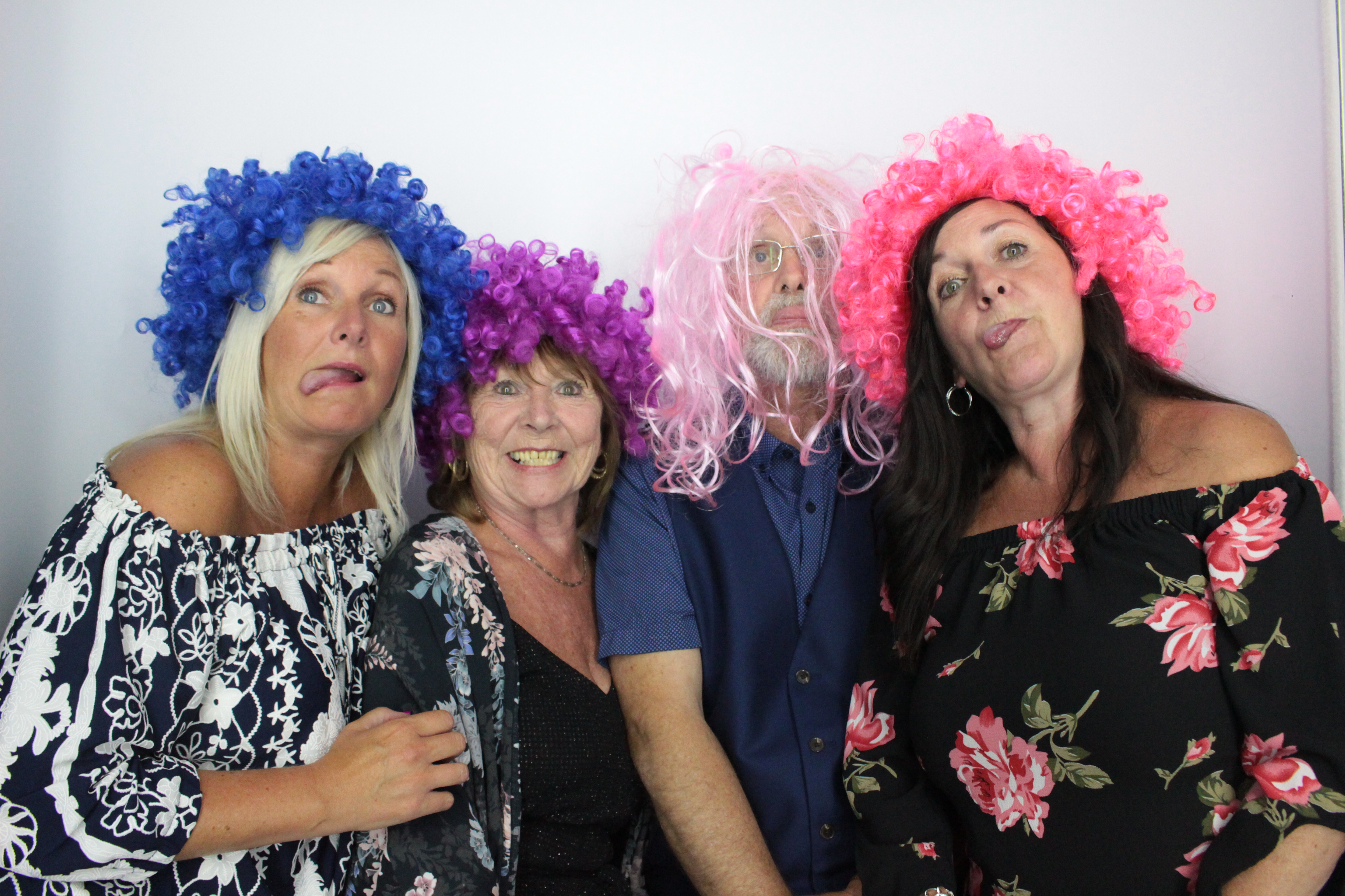 Martin & Colleen’s Joint 50th | View more photos from the event at gallery.myphotoboothexperience.co.uk/u/MyPhotoBoothExperienceLtd/Martin-Colleen’s-Joint-50th